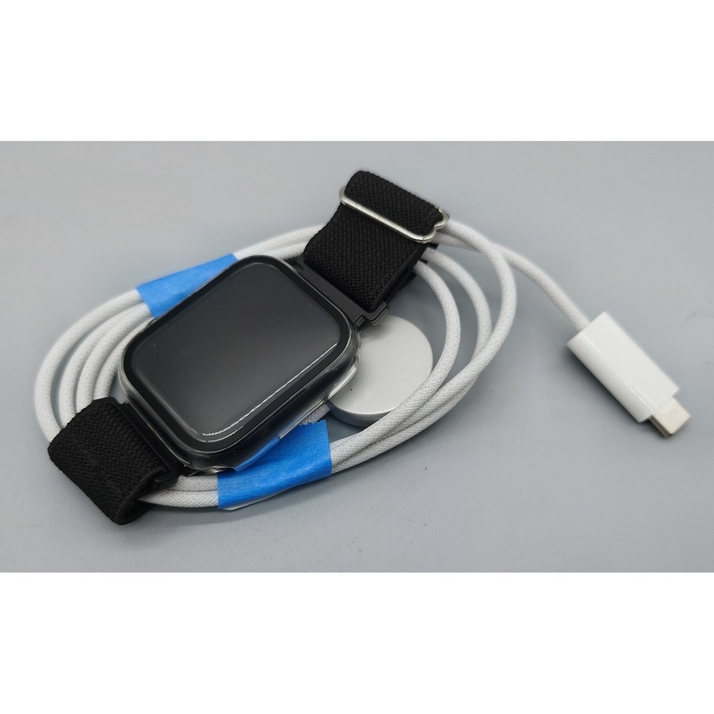 Apple Apple Watch Series 6 40mm Space Gray Aluminum GPS with Charger